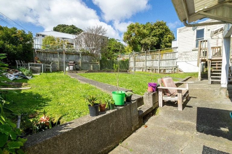 Photo of property in 23 Nairn Street, Mount Cook, Wellington, 6011