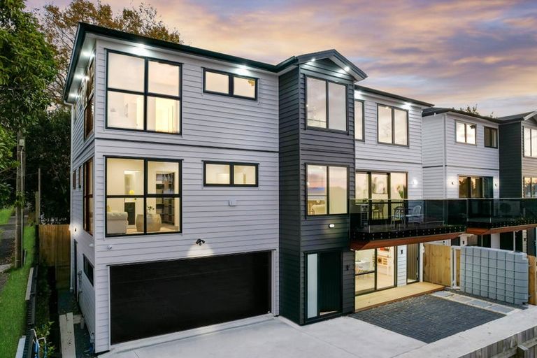 Photo of property in 16a Brandon Road, Glen Eden, Auckland, 0602