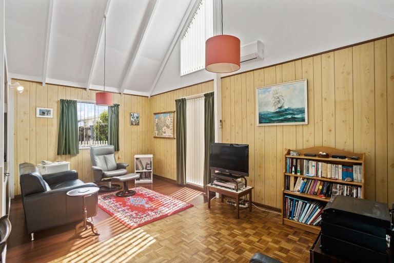 Photo of property in 3/32 Cowling Road, Hurdon, New Plymouth, 4310