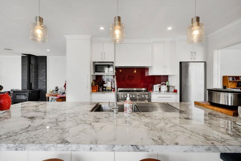 Photo of property in 30 Kahikatea Street, Inglewood, 4330