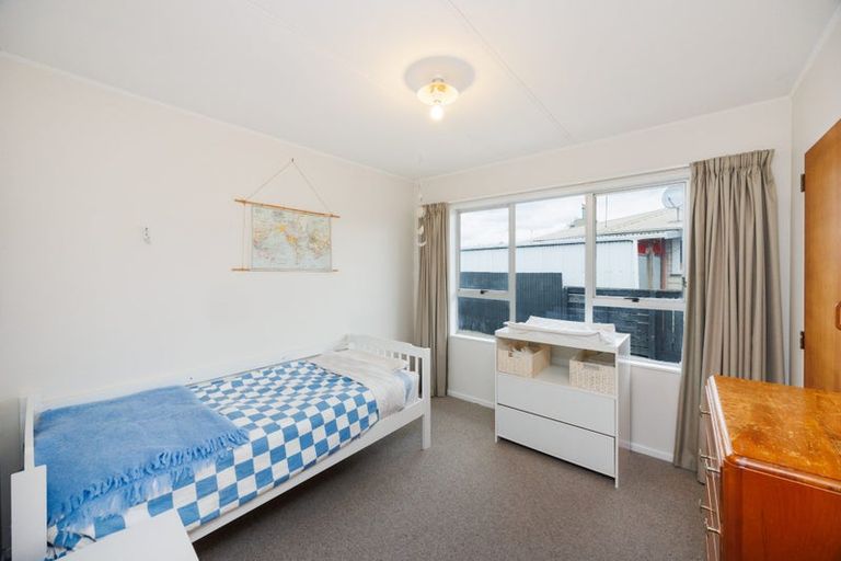 Photo of property in 6 Rennie Avenue, Milson, Palmerston North, 4414