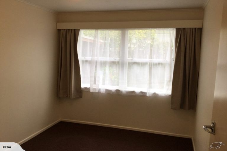 Photo of property in 2/25 Nutsey Avenue, Northcote, Auckland, 0627