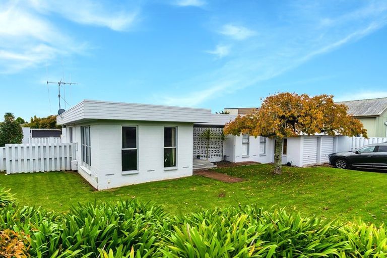 Photo of property in 10 Storey Avenue, Forest Lake, Hamilton, 3200