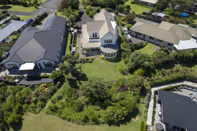 Photo of property in 5 Ashwood Grove, Omokoroa, 3114