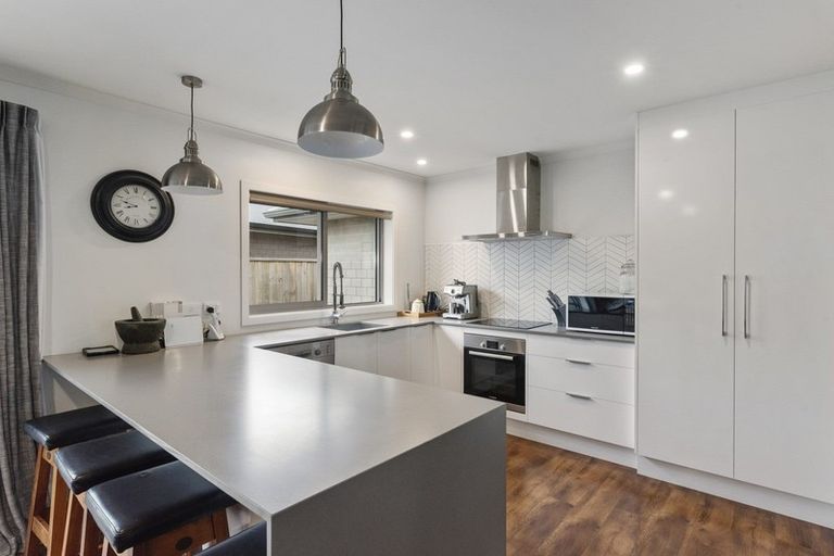 Photo of property in 6 Gardner Place, Otaki, 5512