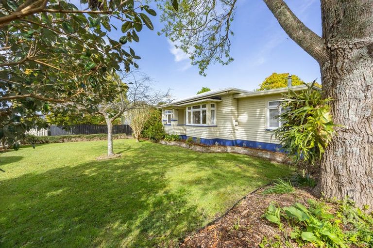 Photo of property in 6 Albert Street, Riverhead, 0820