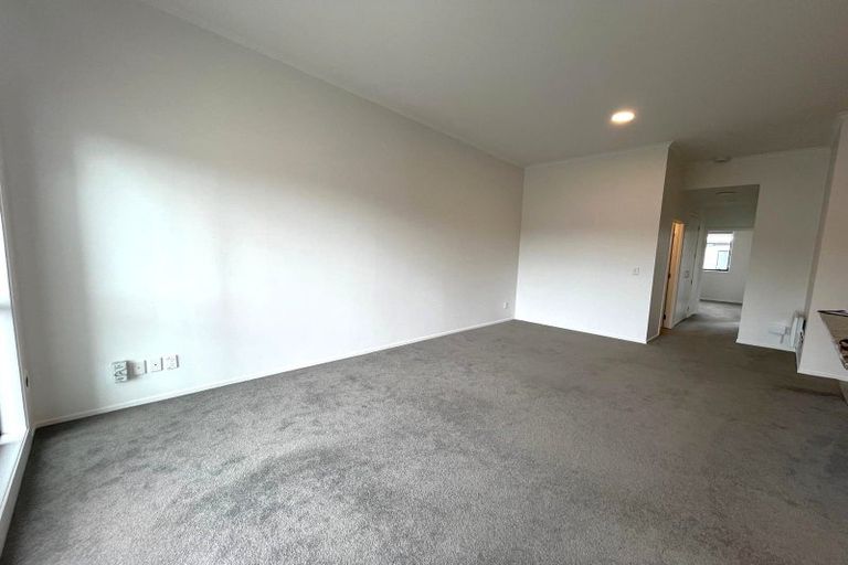 Photo of property in 17/11 Carlos Drive, Flat Bush, Auckland, 2016