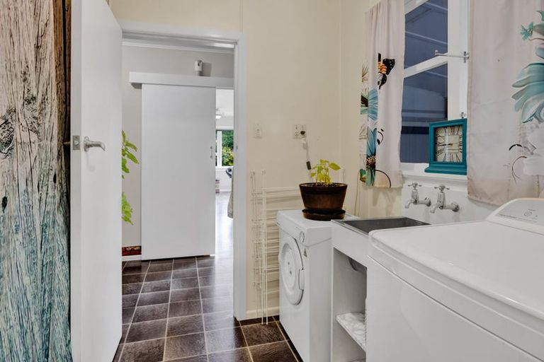 Photo of property in 8 Wera Street, Hawera, 4610