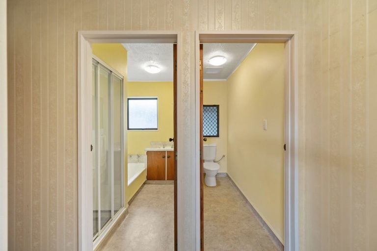 Photo of property in 2/4 King Street, Taradale, Napier, 4112