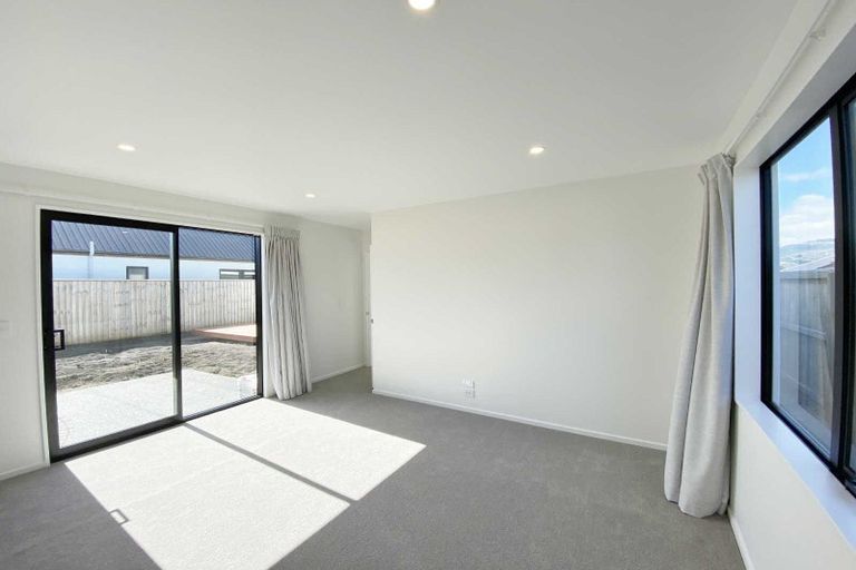 Photo of property in 8 Helen Place, Halswell, Christchurch, 8025