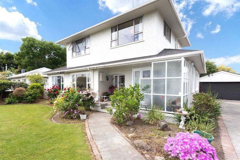 Photo of property in 126 Jeffreys Road, Strowan, Christchurch, 8052