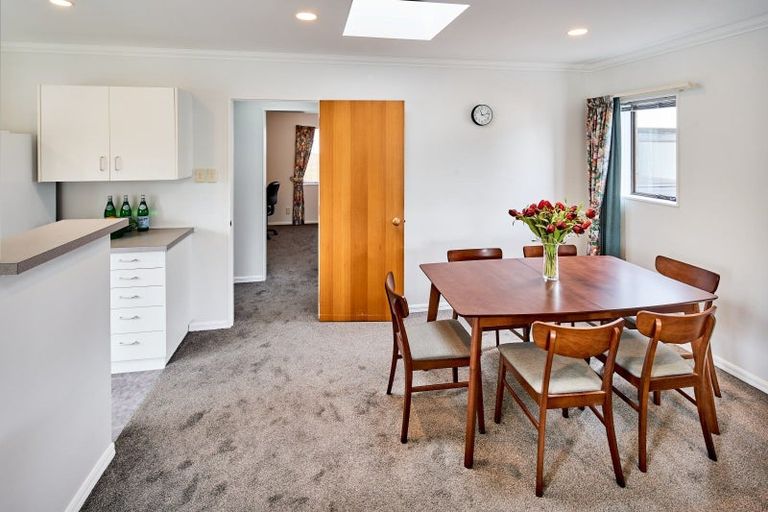 Photo of property in 16 Birdwood Road, Waterloo, Lower Hutt, 5011