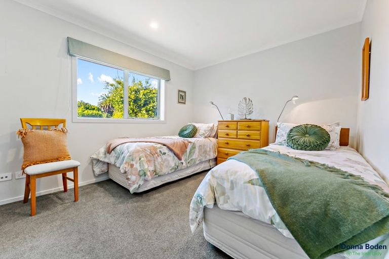 Photo of property in 9 Hogan Street, Pukekohe, 2120