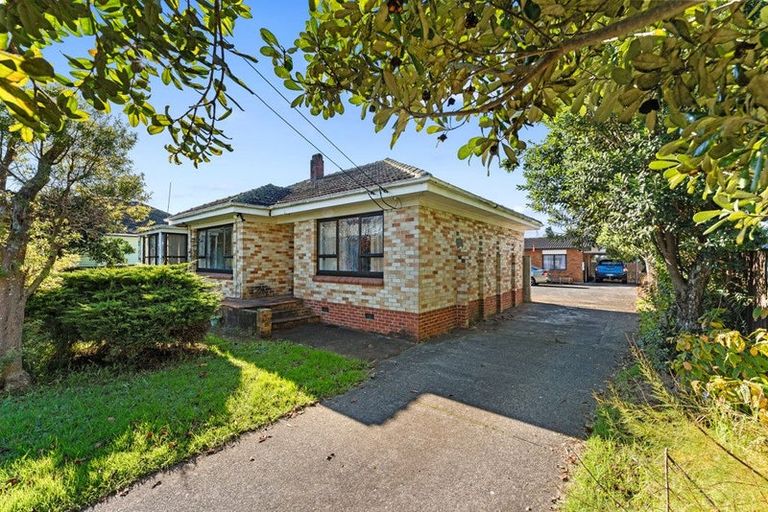 Photo of property in 16 Wintere Road, Papatoetoe, Auckland, 2025