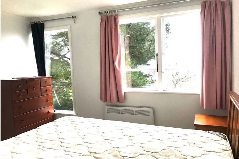 Photo of property in 5 Fraser Street, Wainuiomata, Lower Hutt, 5014