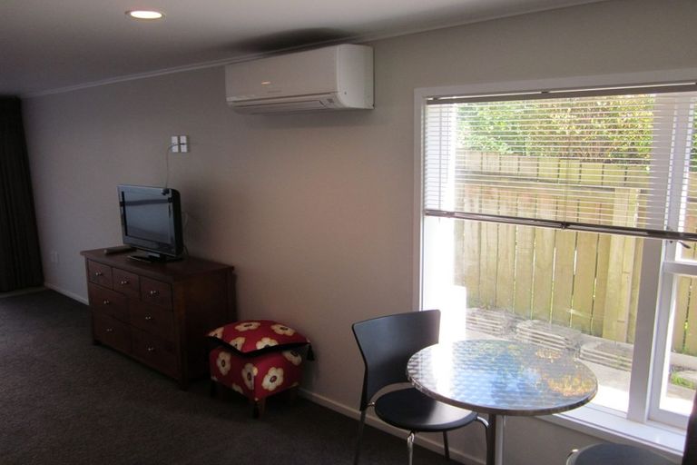 Photo of property in 104 Washington Avenue, Brooklyn, Wellington, 6021