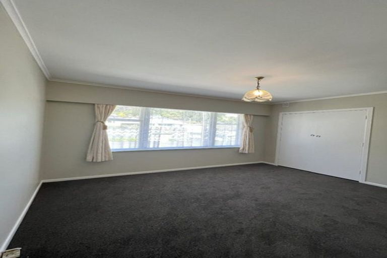 Photo of property in 119 Parkvale Road, Karori, Wellington, 6012