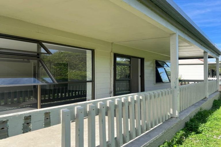 Photo of property in 15a Gillies Street, Outer Kaiti, Gisborne, 4010