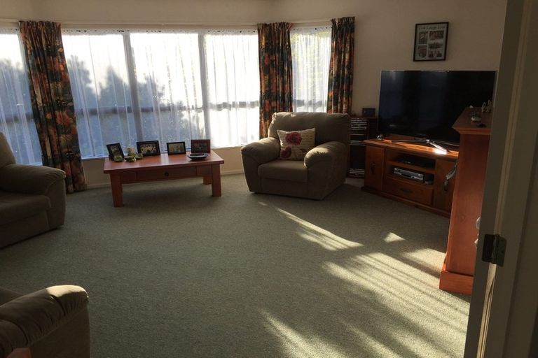 Photo of property in 45 Tawavale Street, Pukehangi, Rotorua, 3015