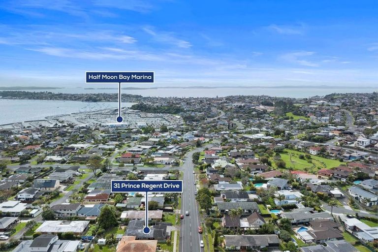 Photo of property in 31 Prince Regent Drive, Half Moon Bay, Auckland, 2012
