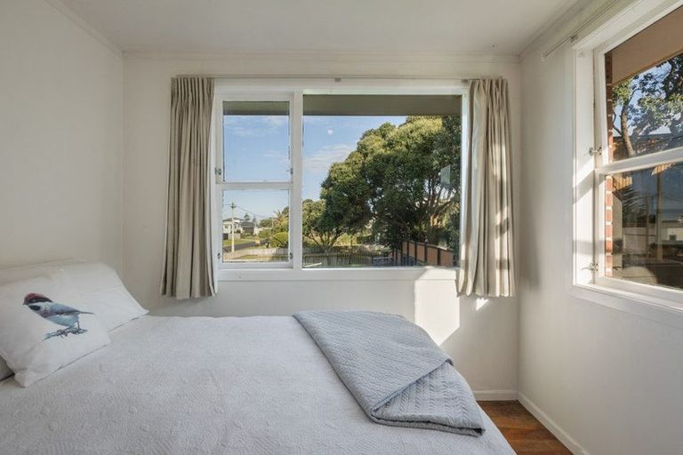 Photo of property in 2 Hillary Street, Waihi Beach, 3611