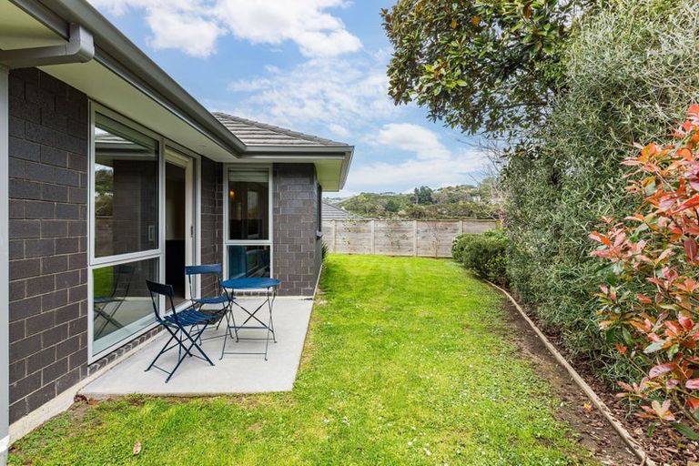 Photo of property in 7 Grapnel Lane, Whitby, Porirua, 5024