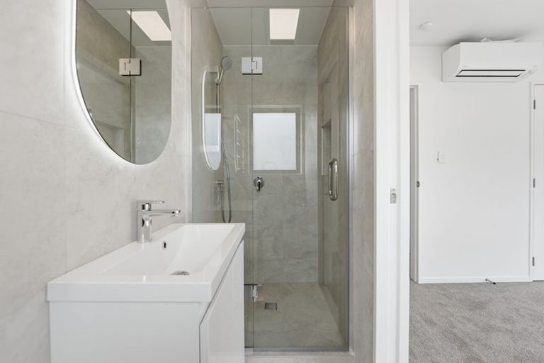 Photo of property in 8/201 Sunnynook Road, Wairau Valley, Auckland, 0627