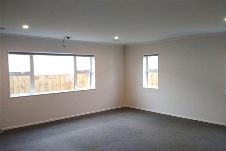 Photo of property in 114 Amesbury Drive, Churton Park, Wellington, 6037