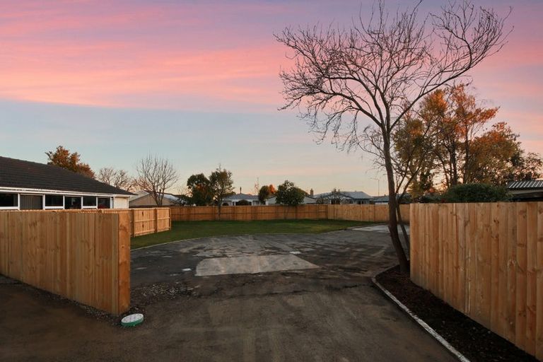 Photo of property in 13 Whitby Street, Burnside, Christchurch, 8053