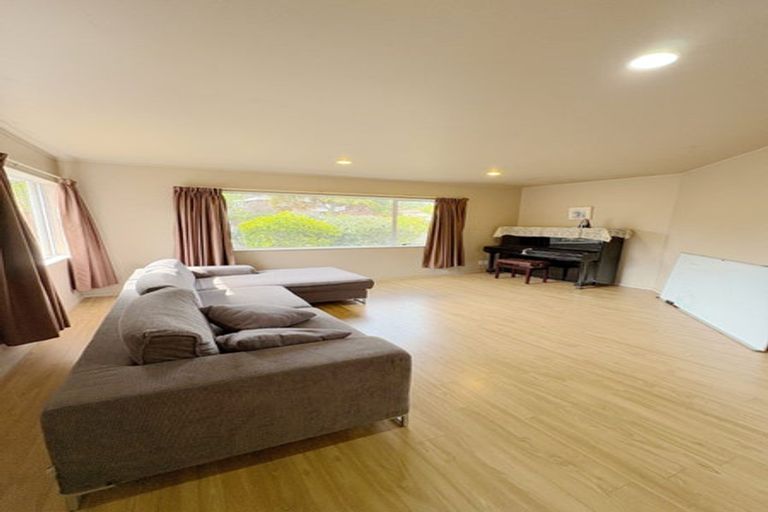 Photo of property in 1/6 Delamare Court, Sunnynook, Auckland, 0632
