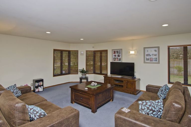 Photo of property in 5 Dune Avenue, Papamoa Beach, Papamoa, 3118