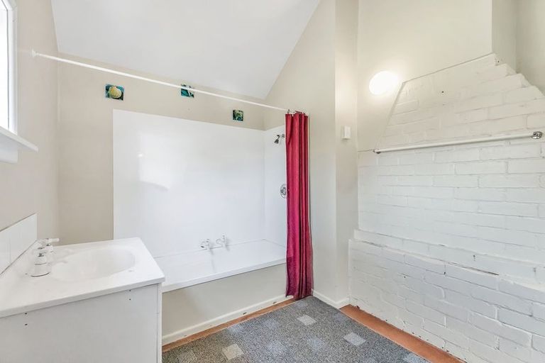 Photo of property in 4-8 Farr Street, Whitecliffs, Coalgate, 7673