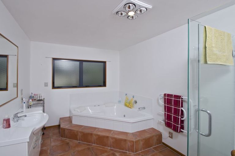 Photo of property in 5 Dune Avenue, Papamoa Beach, Papamoa, 3118