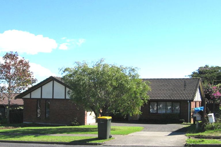 Photo of property in 104 Hutchinsons Road, Bucklands Beach, Auckland, 2014