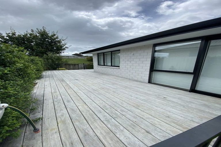 Photo of property in 38 Kiritiana Close, Pyes Pa, Tauranga, 3112