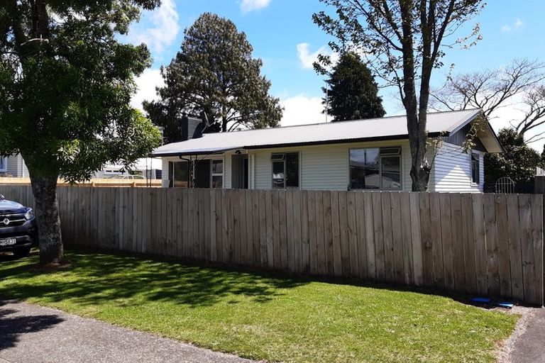 Photo of property in 70 Pandora Avenue, Sunnybrook, Rotorua, 3015