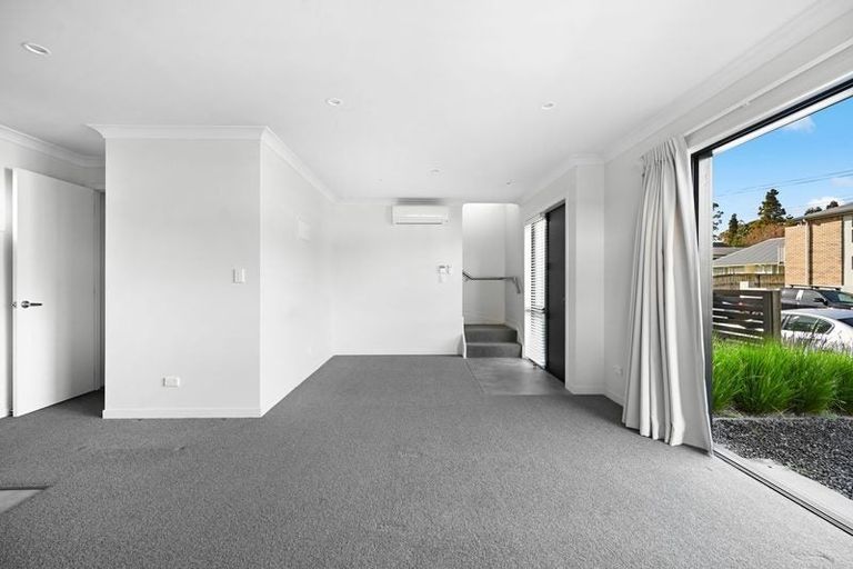 Photo of property in 1/3 Dowding Street, Melville, Hamilton, 3206