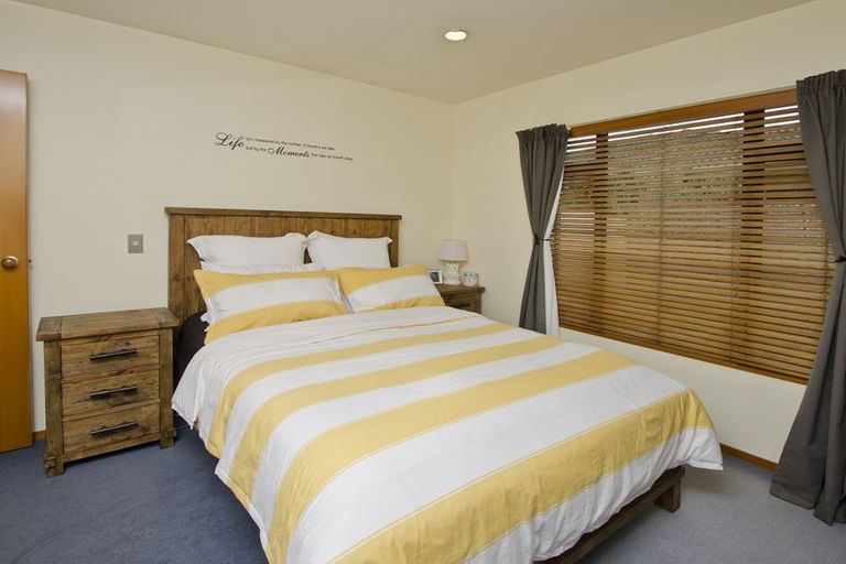 Photo of property in 5 Dune Avenue, Papamoa Beach, Papamoa, 3118