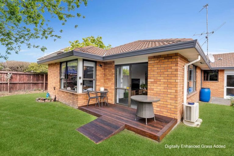 Photo of property in 1/42 Briarmont Street, Avondale, Christchurch, 8061