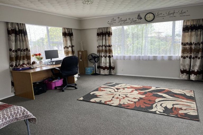 Photo of property in 26 Skerrett Crescent, Tamatea, Napier, 4112