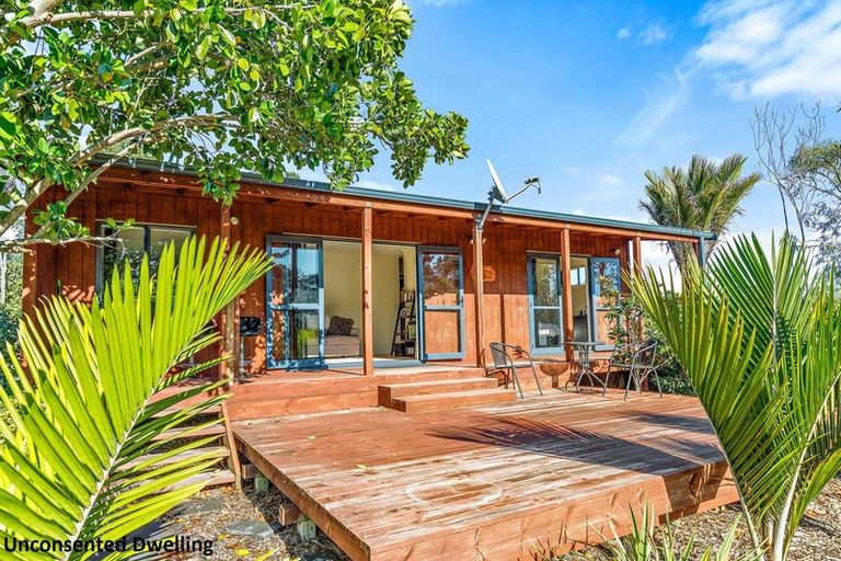Photo of property in 70 Puriri Road, Whenuapai, Auckland, 0618