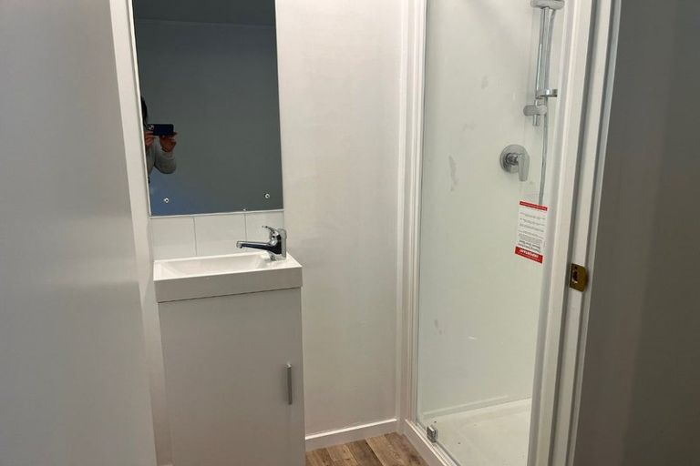 Photo of property in 57 Gatman Street, Birkdale, Auckland, 0626