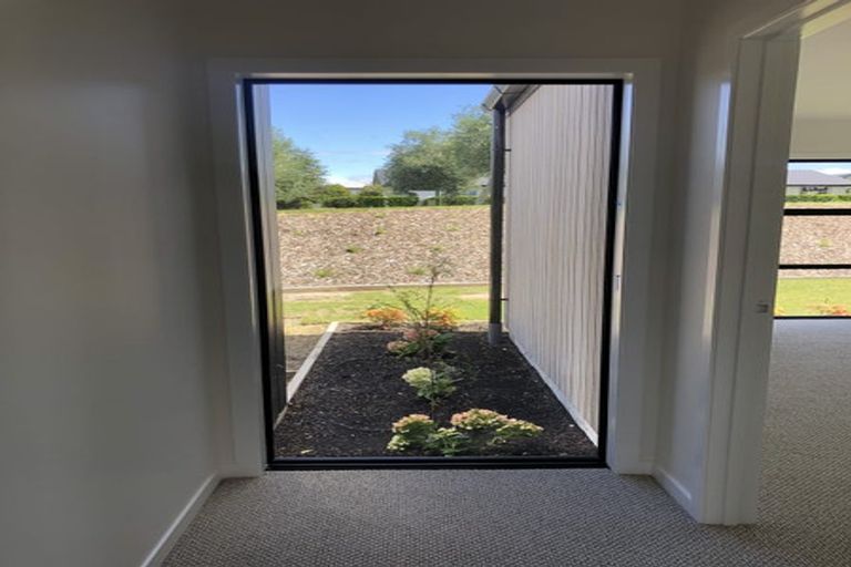 Photo of property in 1 Sienna Way, Rangatira Park, Taupo, 3330