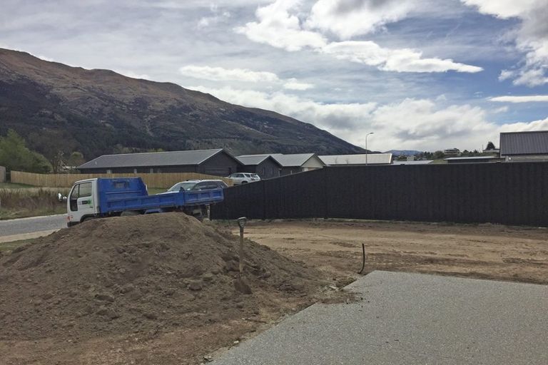 Photo of property in 4 Teal Place, Lake Hawea, Wanaka, 9382