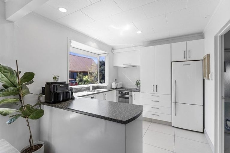 Photo of property in 14 Lickfold Lane, Pukete, Hamilton, 3200