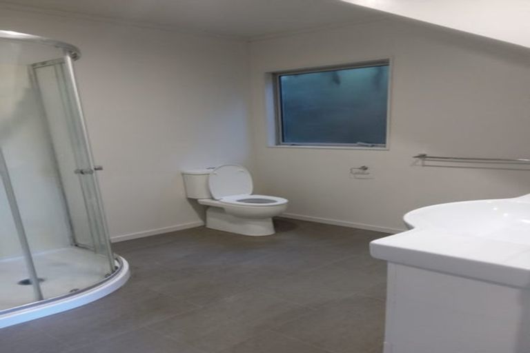 Photo of property in 79 Ngaio Gorge Road, Ngaio, Wellington, 6035