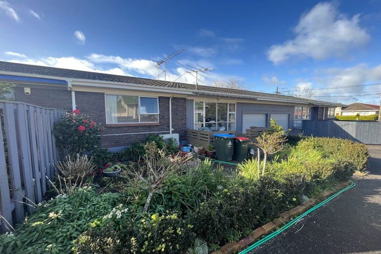 Photo of property in 2/5 Erson Avenue, Royal Oak, Auckland, 1061