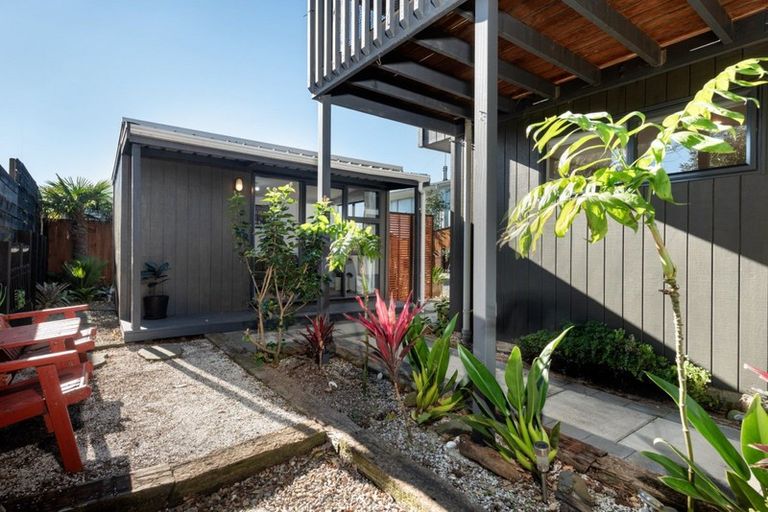 Photo of property in 100b Simpson Road, Papamoa Beach, Papamoa, 3118