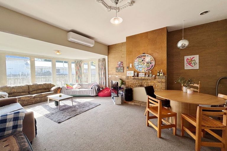 Photo of property in 24 Euston Street, Riccarton, Christchurch, 8041