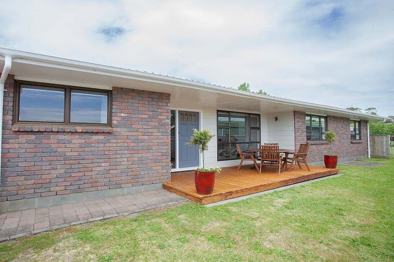 Photo of property in 7 Te Whena Place, Waitara, 4320